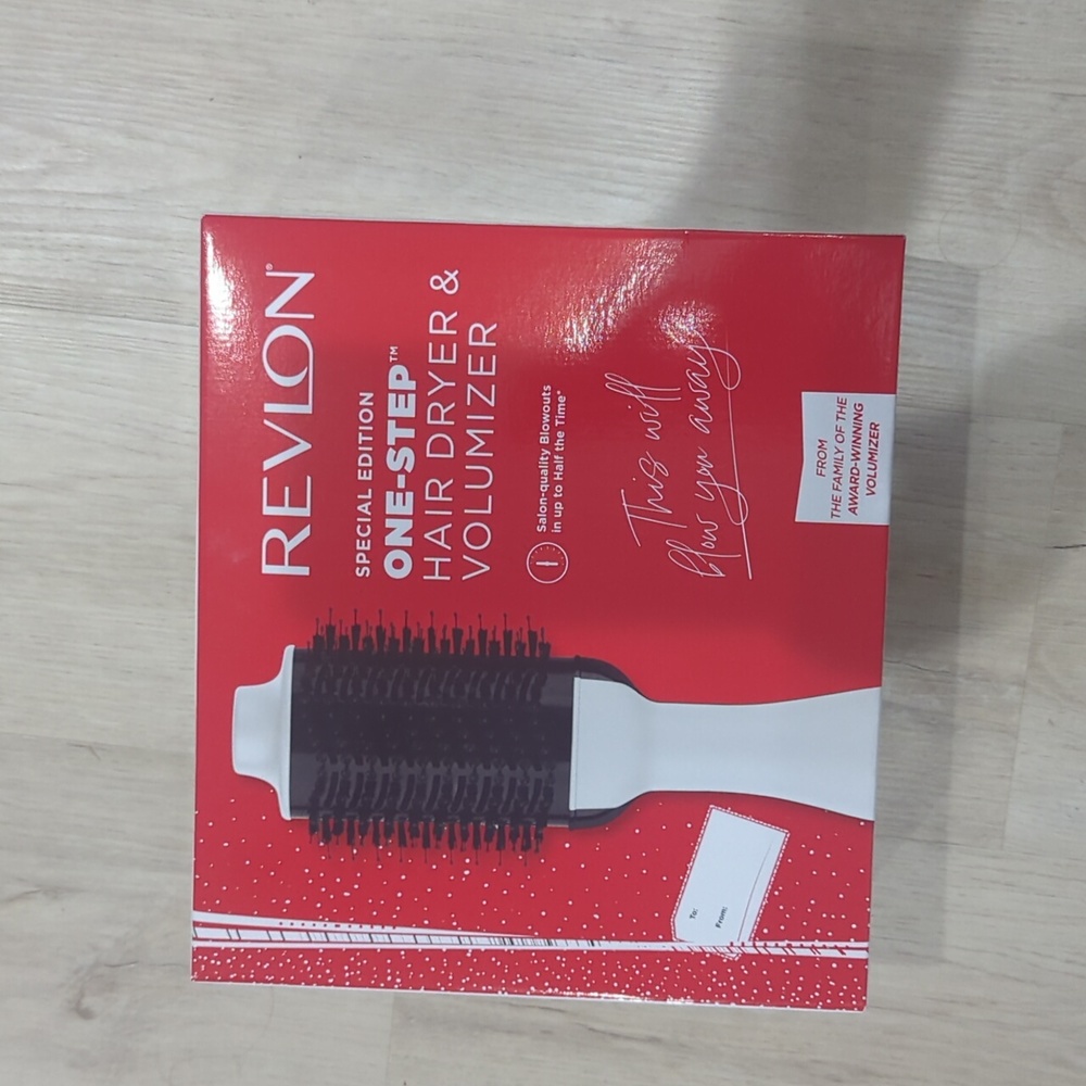 Revlon One Step Hair Dryer and Volumizer
